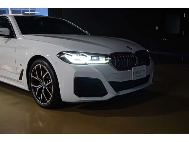 ＢＭＷ ５シリーズ ５２３Ｄ Ｘドライブ Ｍスポーツ ディーゼルターボ ４ＷＤ R4年 (北海道) 99