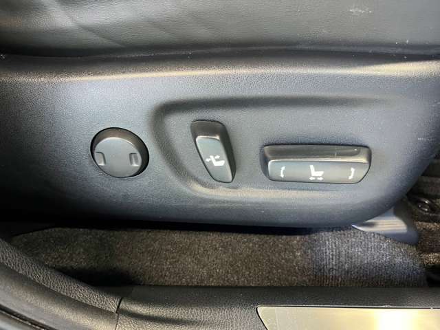 トヨタ ハリアー ２．０ プレミアム アドバンスドパッケージ H26年 (東北) 99