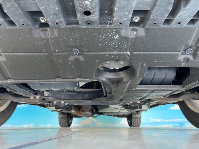 トヨタ ハリアー ２．０ プレミアム アドバンスドパッケージ H26年 (東北) 99