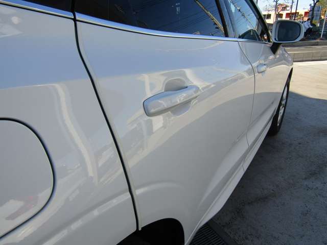 ボルボ ＸＣ６０ Ｄ４ ＡＷＤ モメンタム ディーゼルターボ ４ＷＤ R1年 (関東) 99