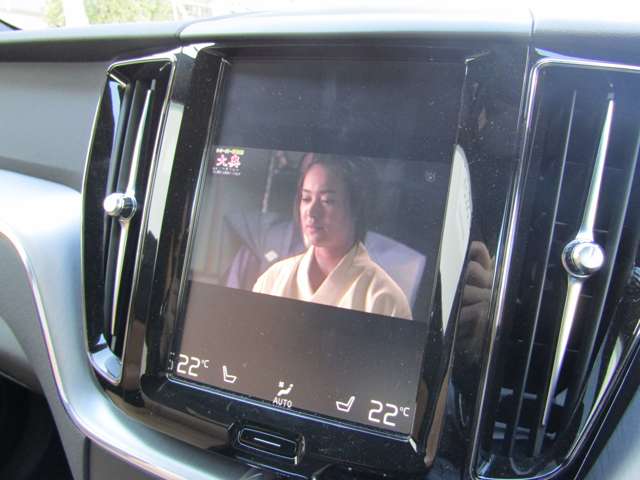 ボルボ ＸＣ６０ Ｄ４ ＡＷＤ モメンタム ディーゼルターボ ４ＷＤ R1年 (関東) 99