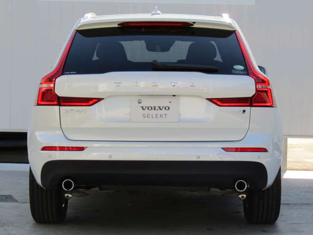 ボルボ ＸＣ６０ Ｄ４ ＡＷＤ モメンタム ディーゼルターボ ４ＷＤ R1年 (関東) 99