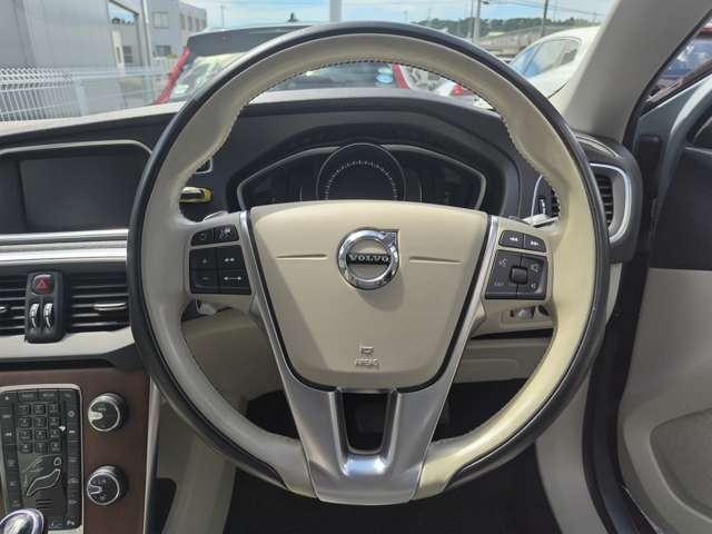 ボルボ Ｖ４０ Ｔ３　インスクリプション H30年 (東北) 99