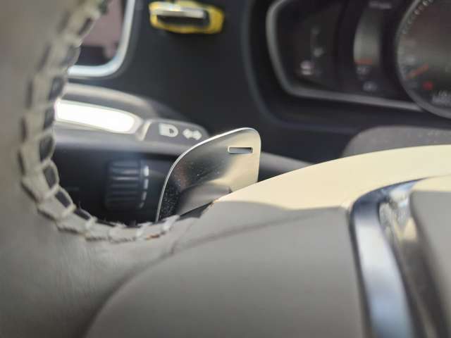 ボルボ Ｖ４０ Ｔ３　インスクリプション H30年 (東北) 99