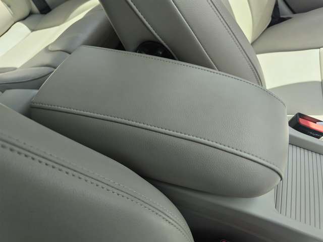 ボルボ Ｖ４０ Ｔ３　インスクリプション H30年 (東北) 99