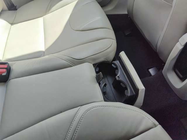 ボルボ Ｖ４０ Ｔ３　インスクリプション H30年 (東北) 99