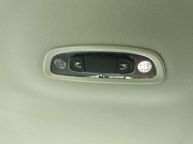 ボルボ Ｖ４０ Ｔ３　インスクリプション H30年 (東北) 99