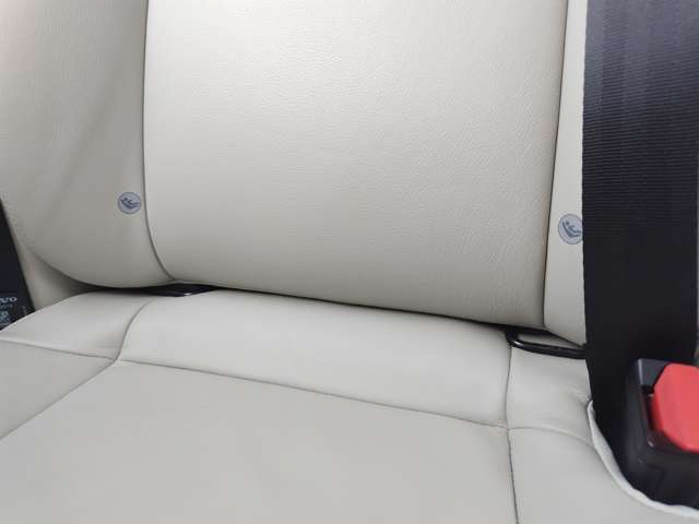 ボルボ Ｖ４０ Ｔ３　インスクリプション H30年 (東北) 99