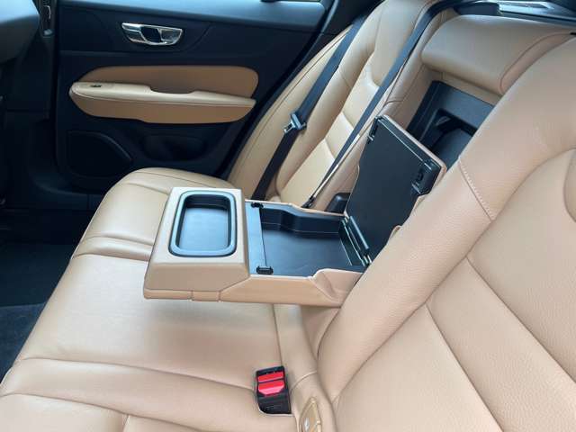 ボルボ Ｖ６０ Ｔ５　モメンタム H30年 (東北) 99