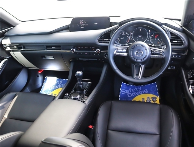 マツダ ＭＡＺＤＡ３　ファストバック ２．０ Ｘ Ｌパッケージ R2年 (関東) 99