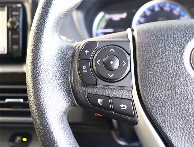 トヨタ ヴォクシー １．８ ハイブリッド Ｘ H26年 (関東) 99