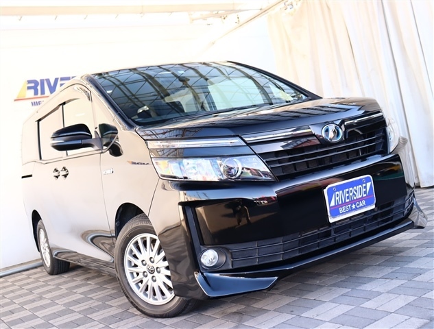 トヨタ ヴォクシー １．８ ハイブリッド Ｘ H26年 (関東) 99