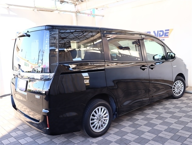 トヨタ ヴォクシー １．８ ハイブリッド Ｘ H26年 (関東) 99