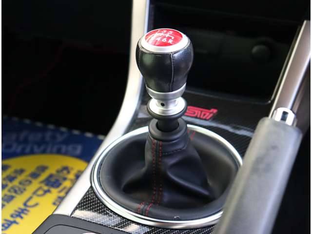 スバル ＷＲＸ　ＳＴＩ ＳＴＩ ２．０ ４ＷＤ H27年 (関東) 99