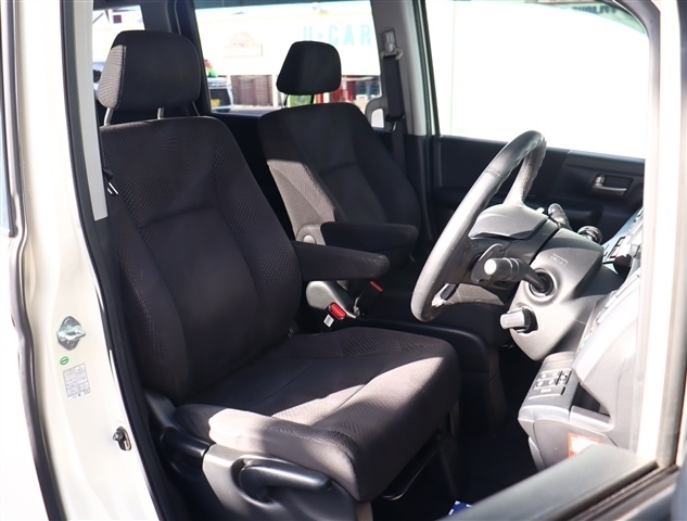 ホンダ ステップワゴン　スパーダ ２．０ スパーダ Ｚ クールスピリット H23年 (関東) 99