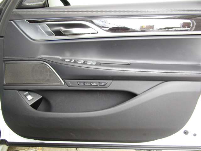 ＢＭＷ ７シリーズ ７４０ｉ　Ｍスポーツ R3年 (近畿) 99