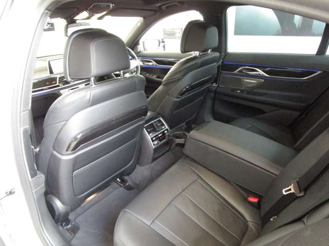 ＢＭＷ ７シリーズ ７４０ｉ　Ｍスポーツ R3年 (近畿) 99