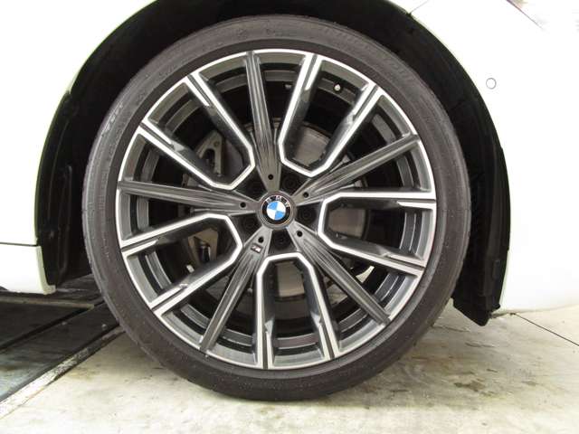 ＢＭＷ ７シリーズ ７４０ｉ　Ｍスポーツ R3年 (近畿) 99