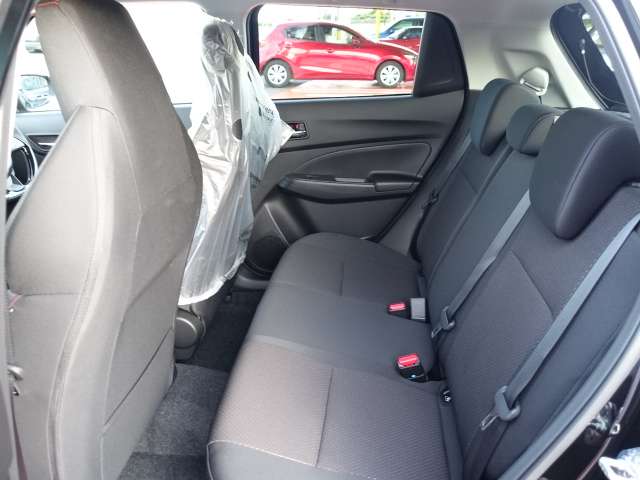 スズキ スイフト スポーツ １．４ R5年 (東海) 99