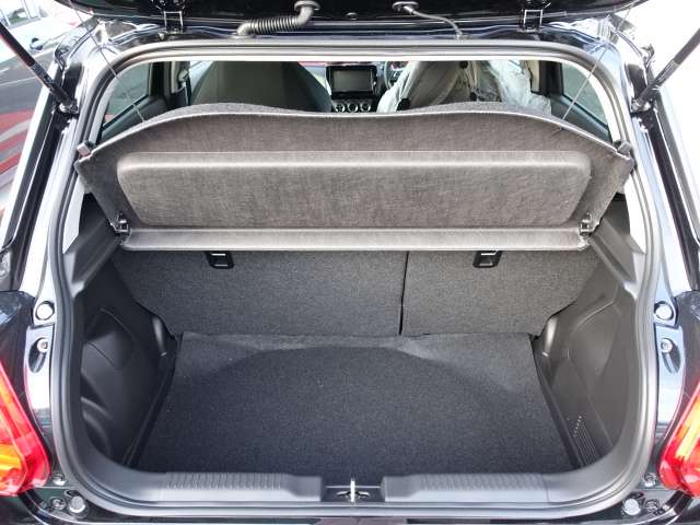 スズキ スイフト スポーツ １．４ R5年 (東海) 99