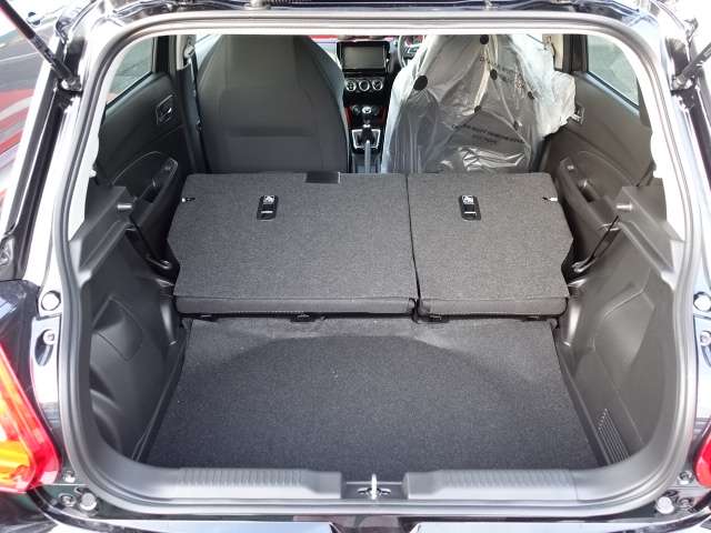 スズキ スイフト スポーツ １．４ R5年 (東海) 99