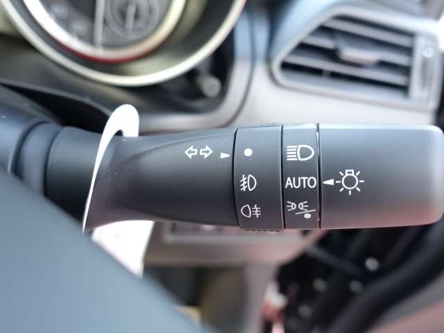 スズキ スイフト スポーツ １．４ R5年 (東海) 99