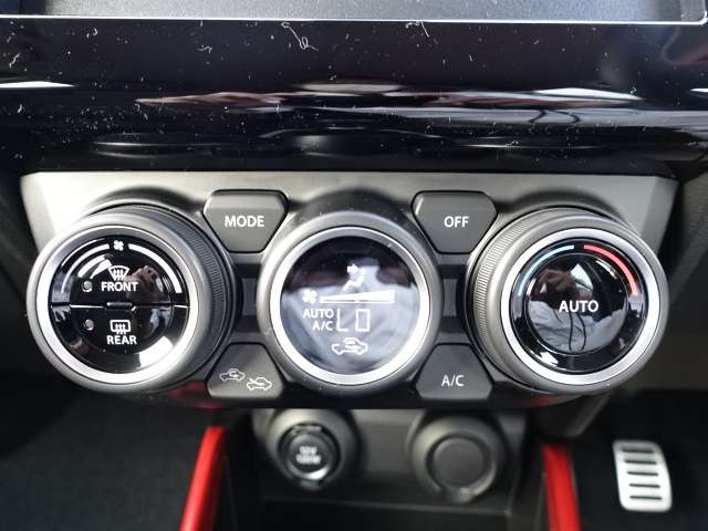 スズキ スイフト スポーツ １．４ R5年 (東海) 99