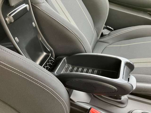 ミニ ミニ クーパーＳ ３ドア ＤＣＴ R2年 (近畿) 99