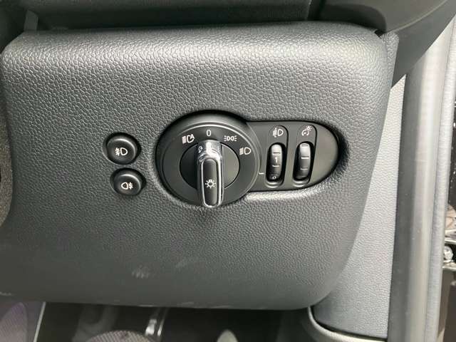 ミニ ミニ クーパーＳ ３ドア ＤＣＴ R2年 (近畿) 99