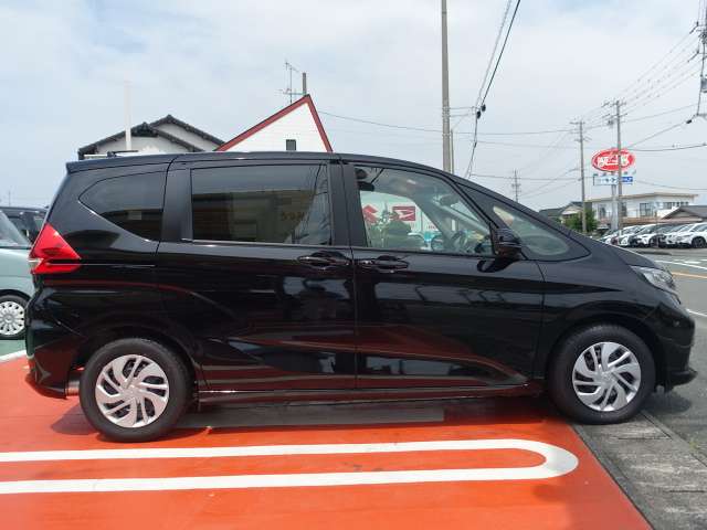 ホンダ フリード １．５ Ｇ R5年 (東海) 99