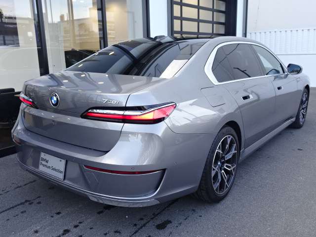ＢＭＷ ７シリーズ ７４０ｉ　エクセレンス R4年 (近畿) 99