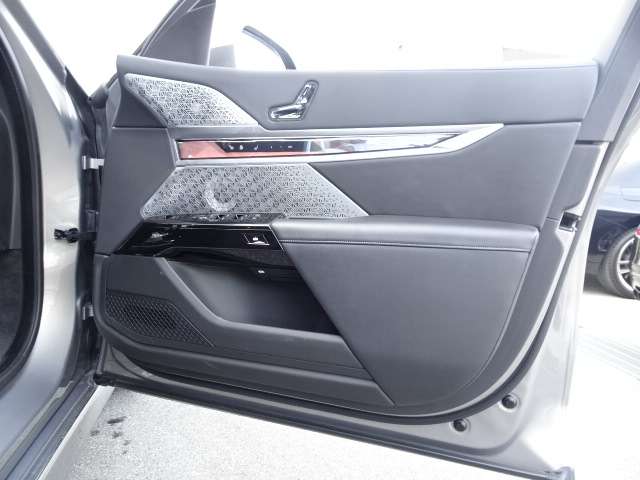 ＢＭＷ ７シリーズ ７４０ｉ　エクセレンス R4年 (近畿) 99