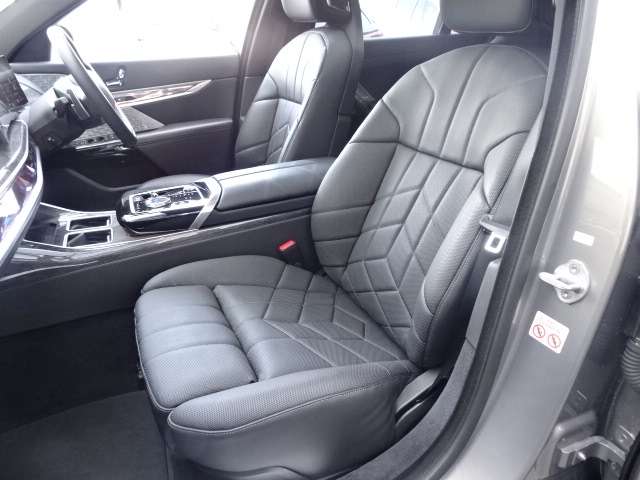 ＢＭＷ ７シリーズ ７４０ｉ　エクセレンス R4年 (近畿) 99