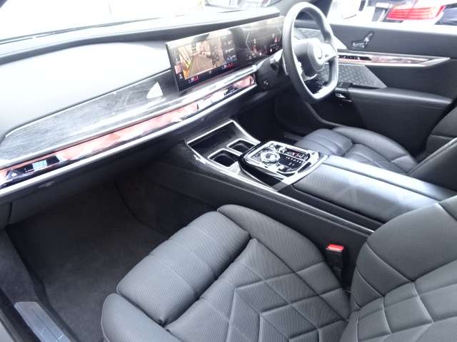 ＢＭＷ ７シリーズ ７４０ｉ　エクセレンス R4年 (近畿) 99