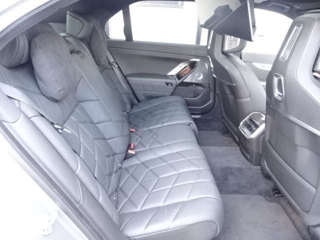 ＢＭＷ ７シリーズ ７４０ｉ　エクセレンス R4年 (近畿) 99