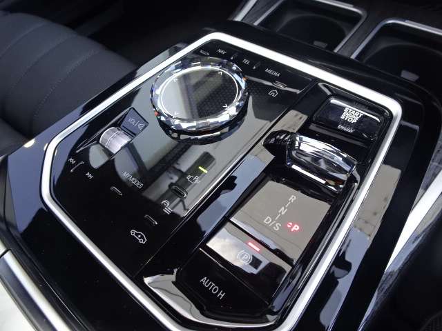 ＢＭＷ ７シリーズ ７４０ｉ　エクセレンス R4年 (近畿) 99