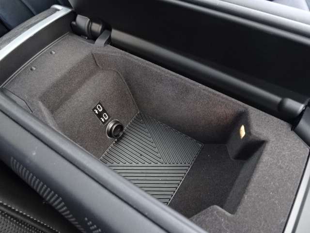 ＢＭＷ ７シリーズ ７４０ｉ　エクセレンス R4年 (近畿) 99