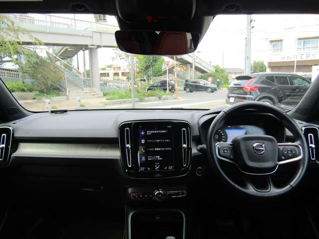 ボルボ ＸＣ４０ Ｔ４ ＡＷＤ インスクリプション ４ＷＤ H30年 (関東) 99