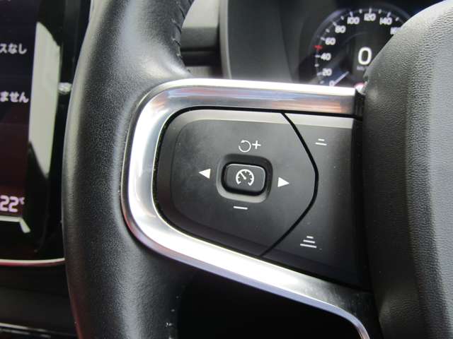 ボルボ ＸＣ４０ Ｔ４ ＡＷＤ インスクリプション ４ＷＤ H30年 (関東) 99