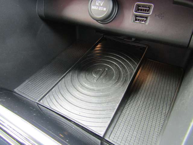 ボルボ ＸＣ４０ Ｔ４ ＡＷＤ インスクリプション ４ＷＤ H30年 (関東) 99