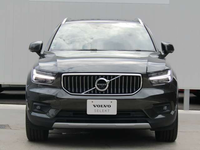 ボルボ ＸＣ４０ Ｔ４ ＡＷＤ インスクリプション ４ＷＤ H30年 (関東) 99