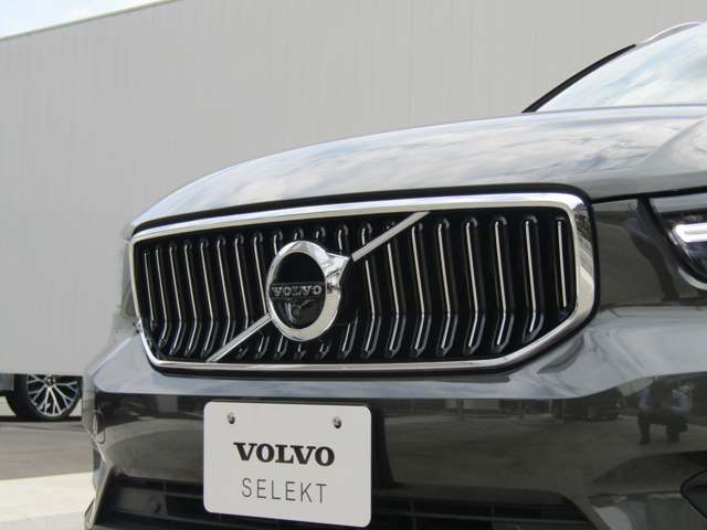 ボルボ ＸＣ４０ Ｔ４ ＡＷＤ インスクリプション ４ＷＤ H30年 (関東) 99