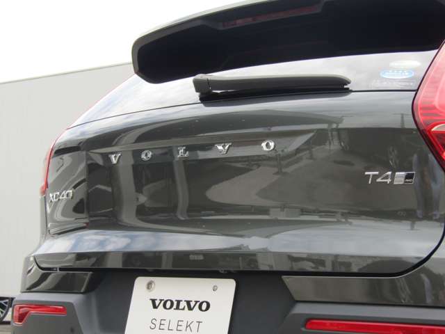 ボルボ ＸＣ４０ Ｔ４ ＡＷＤ インスクリプション ４ＷＤ H30年 (関東) 99