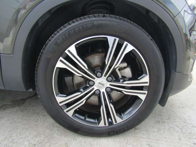 ボルボ ＸＣ４０ Ｔ４ ＡＷＤ インスクリプション ４ＷＤ H30年 (関東) 99