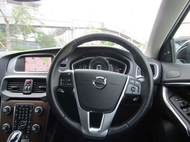 ボルボ Ｖ４０ Ｔ３　インスクリプション H30年 (関東) 99