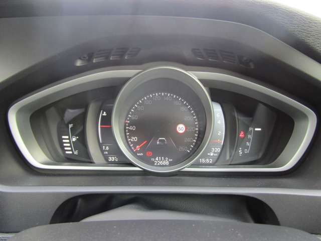 ボルボ Ｖ４０ Ｔ３　インスクリプション H30年 (関東) 99