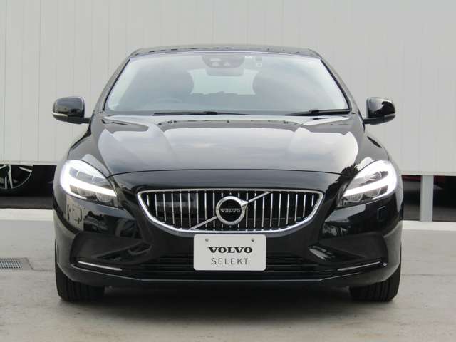 ボルボ Ｖ４０ Ｔ３　インスクリプション H30年 (関東) 99