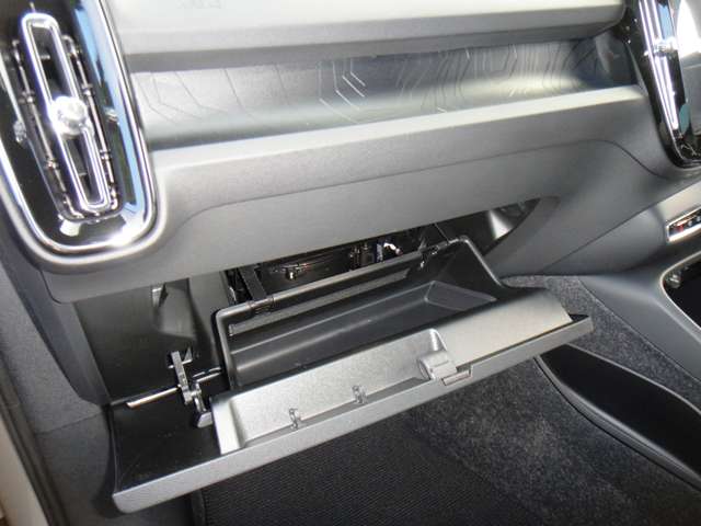 ボルボ ＸＣ４０リチャージ アルティメット ツインモーター ４ＷＤ R5年 (東北) 99