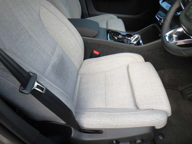 ボルボ ＸＣ４０リチャージ アルティメット ツインモーター ４ＷＤ R5年 (東北) 99