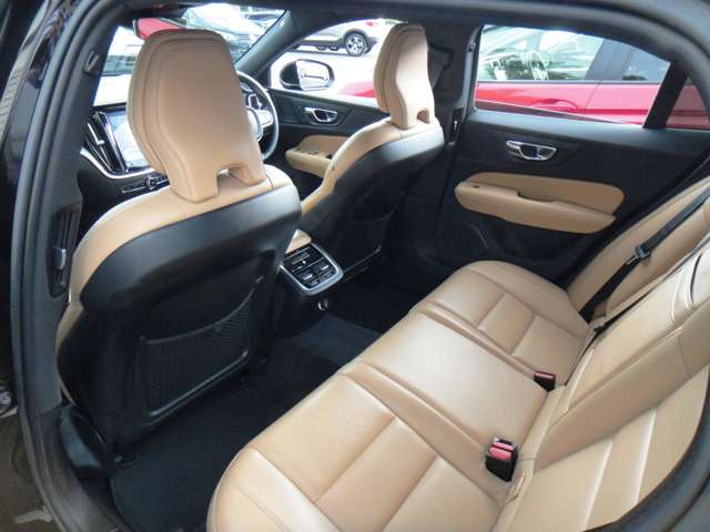 ボルボ Ｖ６０ Ｔ５　インスクリプション H30年 (東北) 99